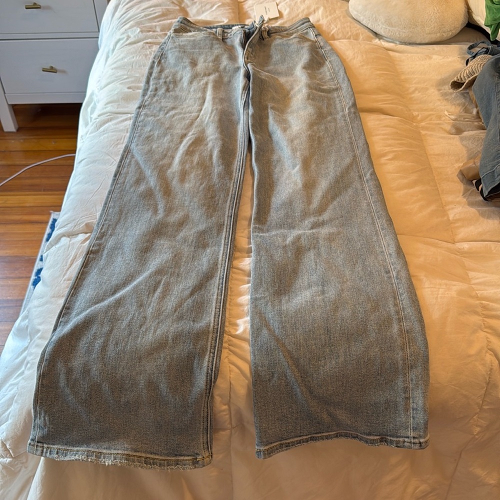 Wide leg jeans - new with tags
